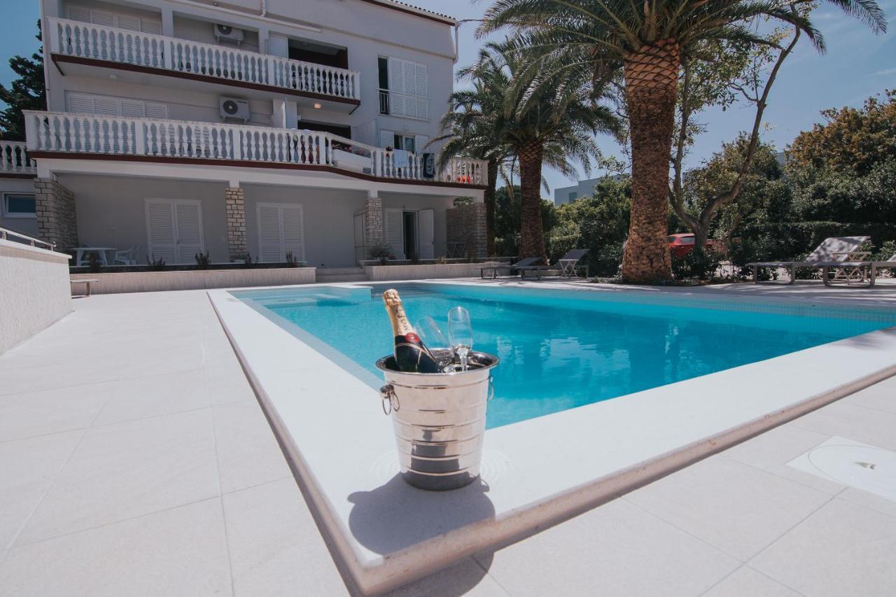 Seagull Pool Apartments & Studios Novalja Extérieur photo