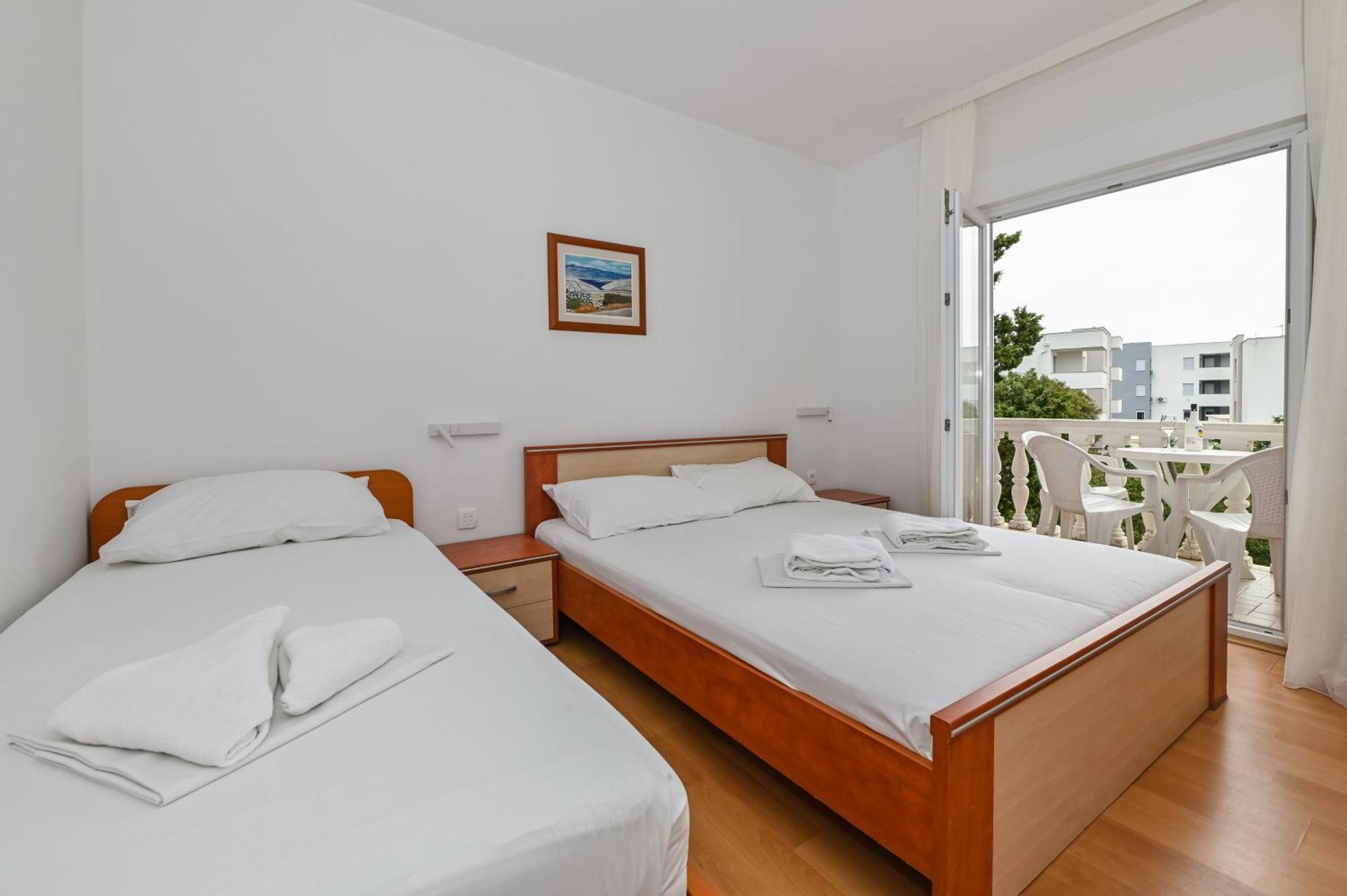 Seagull Pool Apartments & Studios Novalja Extérieur photo