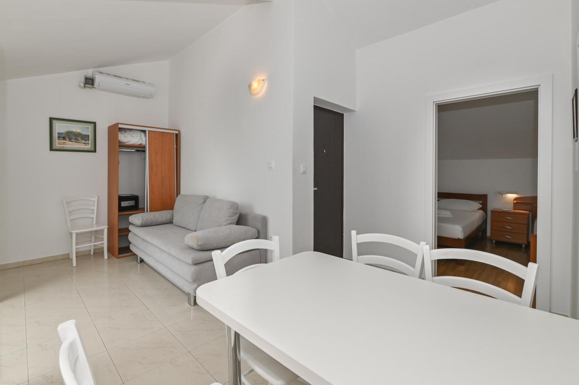 Seagull Pool Apartments & Studios Novalja Extérieur photo
