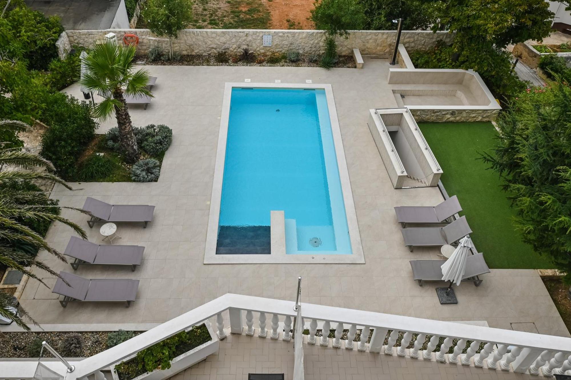 Seagull Pool Apartments & Studios Novalja Extérieur photo