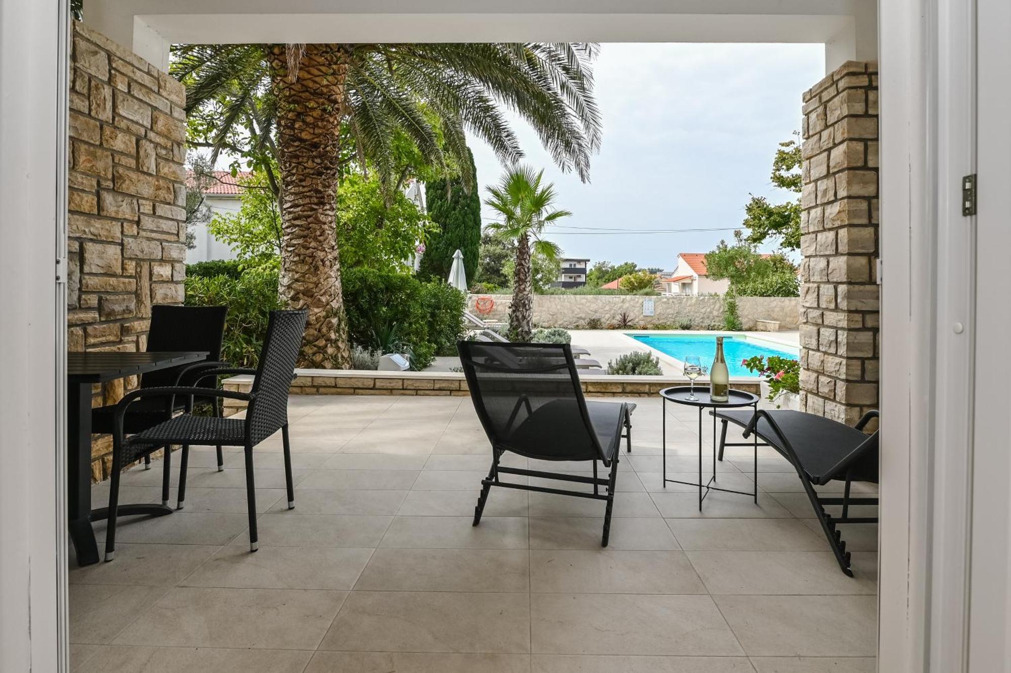 Seagull Pool Apartments & Studios Novalja Extérieur photo