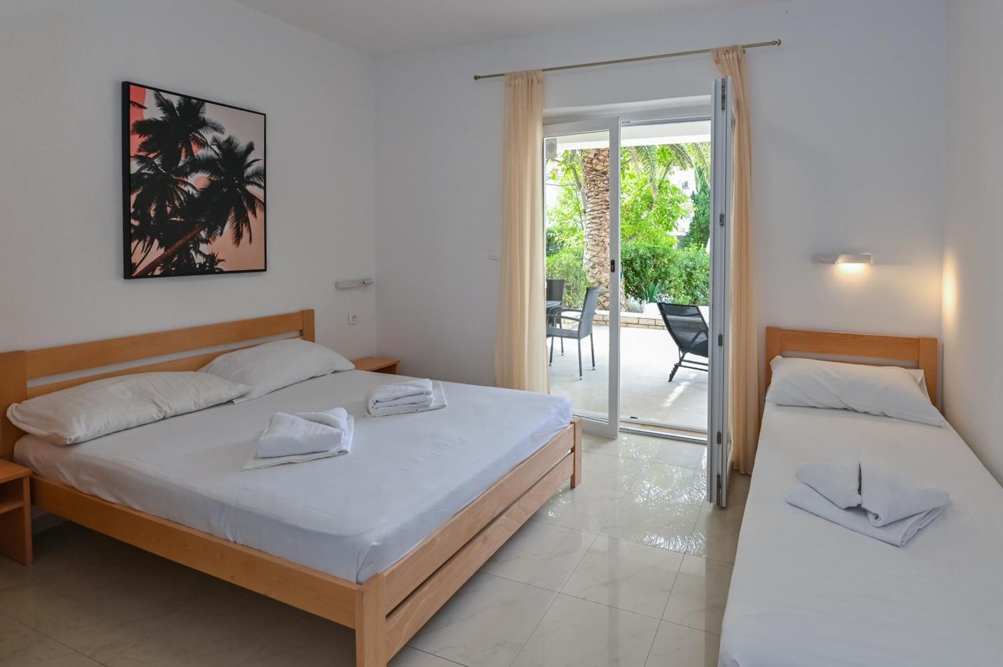 Seagull Pool Apartments & Studios Novalja Extérieur photo