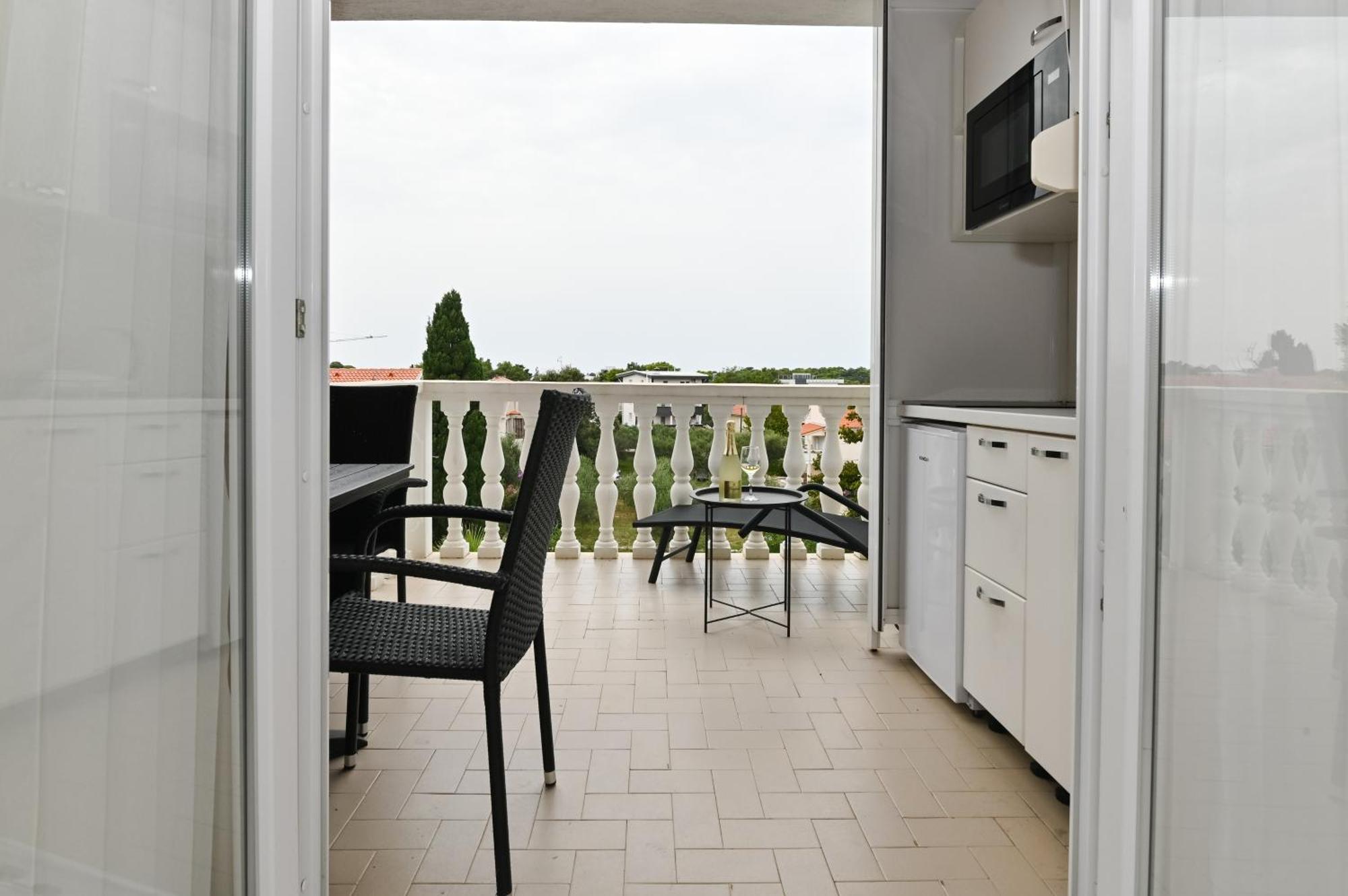 Seagull Pool Apartments & Studios Novalja Chambre photo