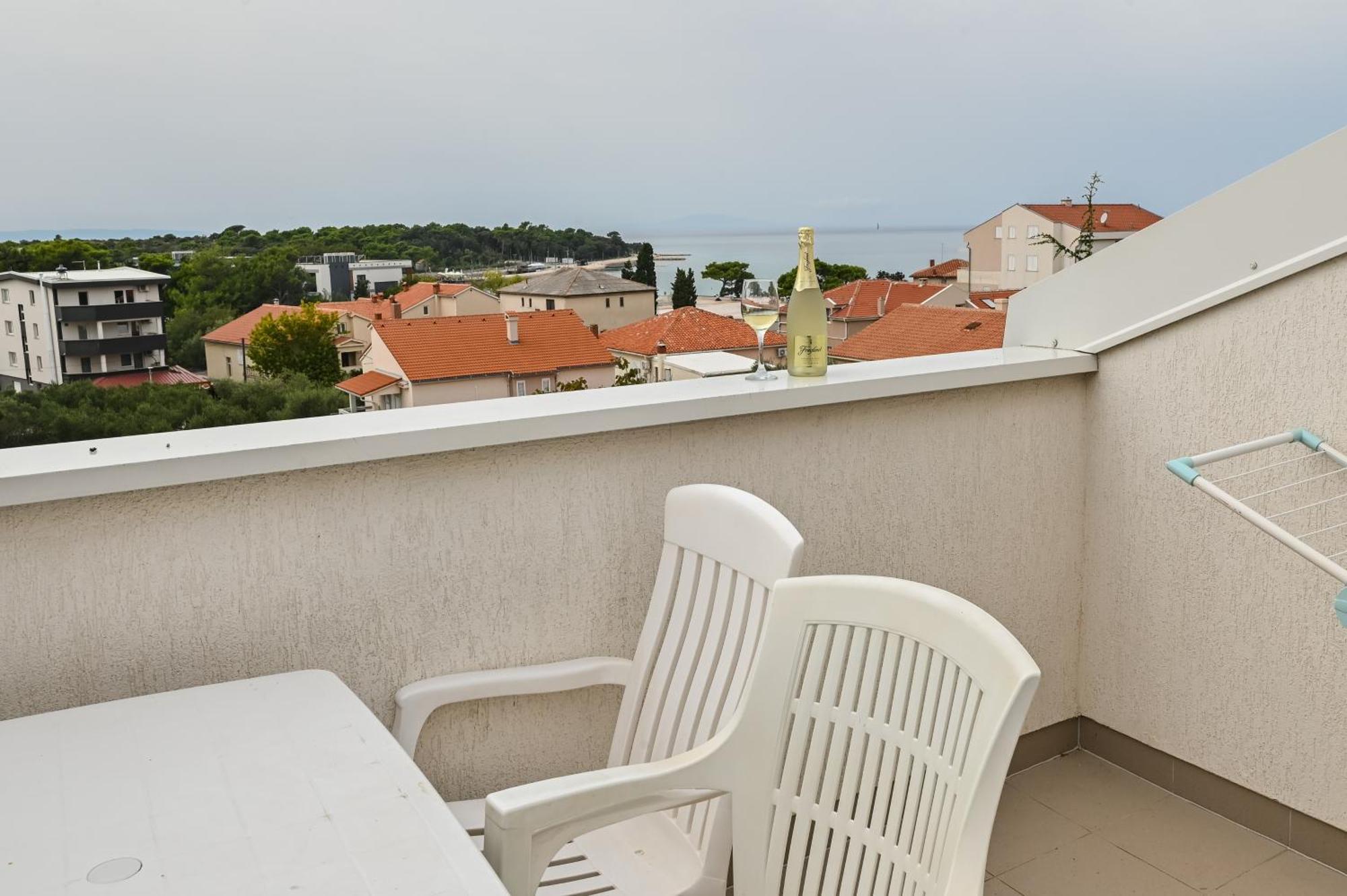Seagull Pool Apartments & Studios Novalja Chambre photo