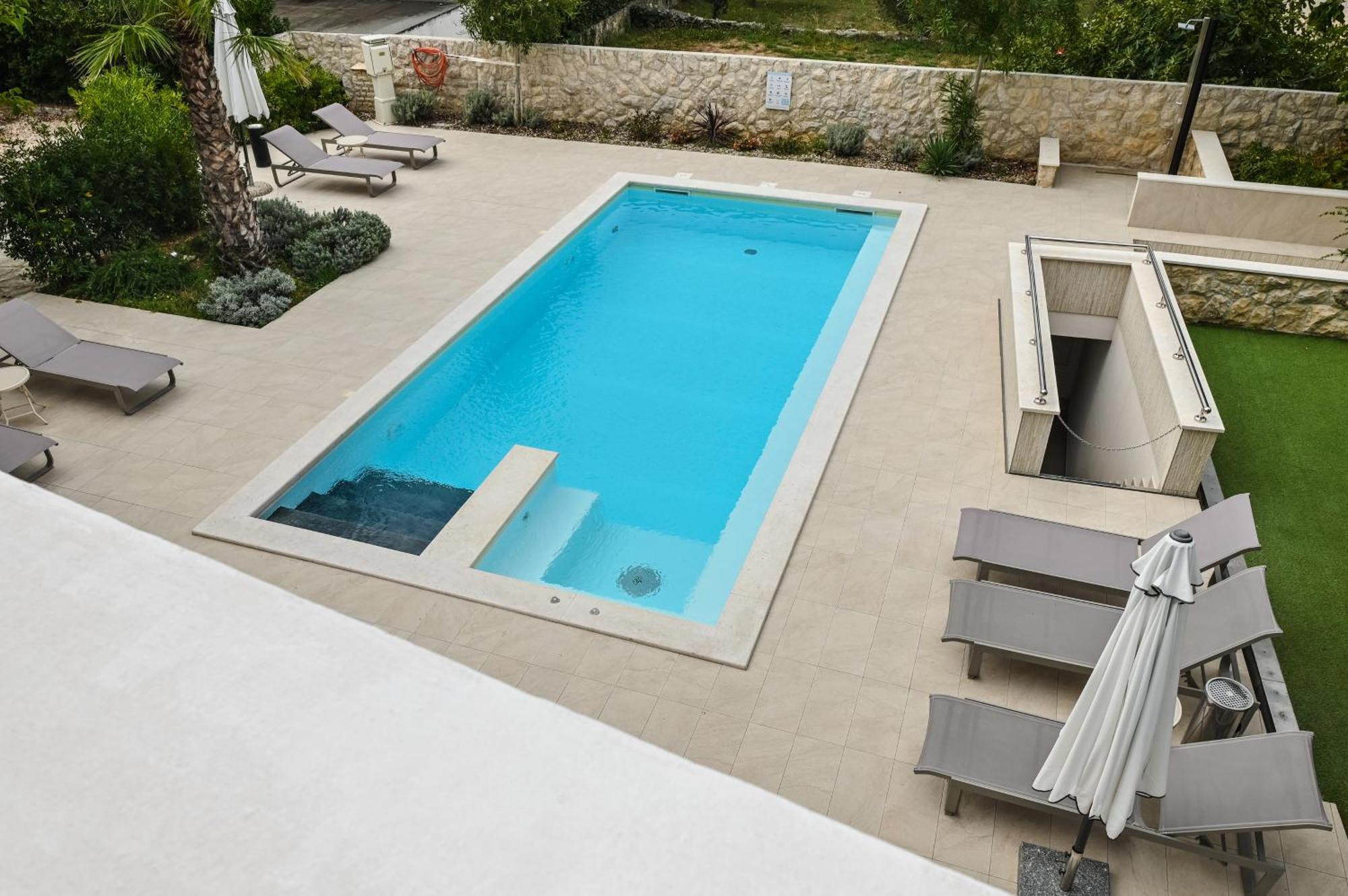 Seagull Pool Apartments & Studios Novalja Chambre photo
